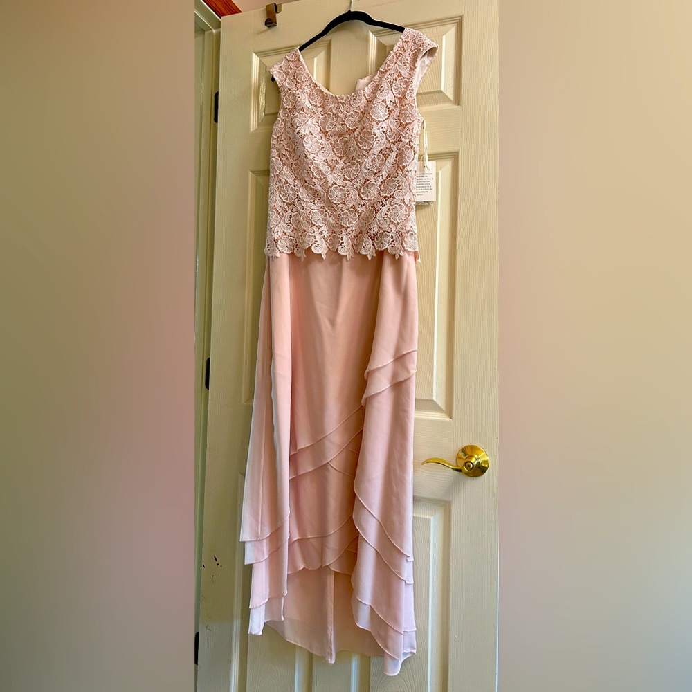 Elegant Pink Lace and Chiffon Tea Length Dress